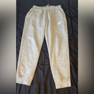 Nike sweatpants L
